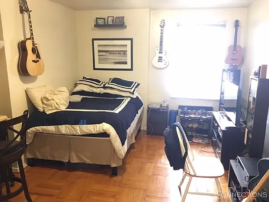 Rented by City Connections Realty | media 10