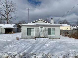 44 W 2nd St, Buckeye Lake, OH