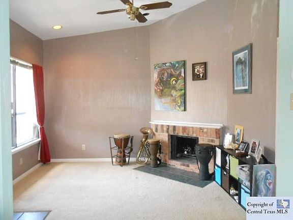 5th image of 421 W San Antonio St