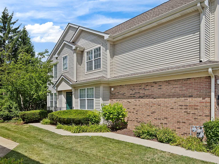 54 Egg Harbour Ct — Photo 23