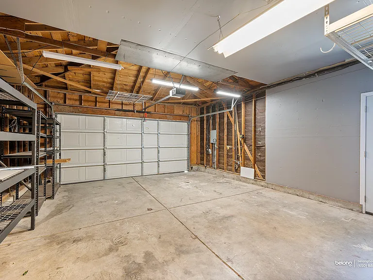 3661 Slopeview Dr — Photo 83