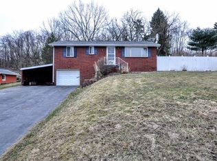 225 Beech Rd, Pittsburgh, PA 15239