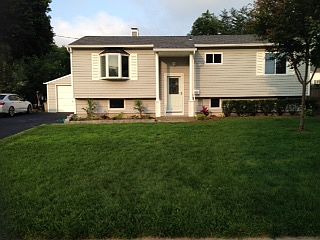 1st image of 2911 Devon Ave