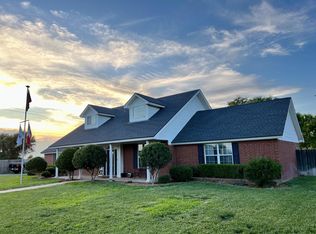 4610 W 2nd St, Plainview, TX 79072