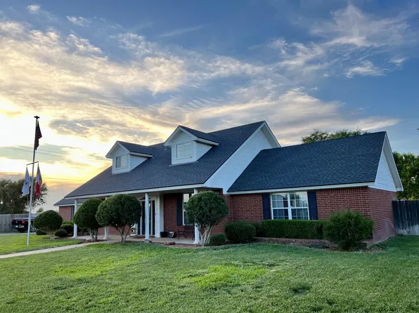 4610 W 2nd St, Plainview, TX 79072