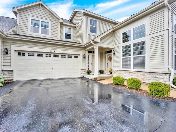 1914 Havenshire Rd #1914, Aurora, IL 60502