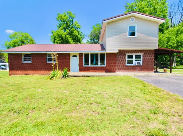 105 E Cruce Ln, Marion, KY 42064