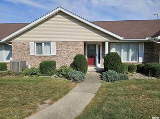 225 Scotch Pine Dr, Macomb, IL 61455