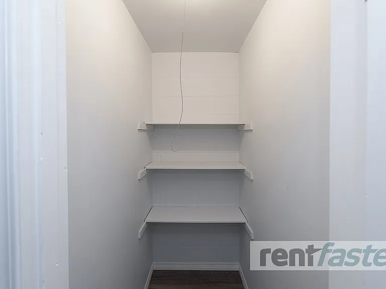 303 9a St NW — Photo 13