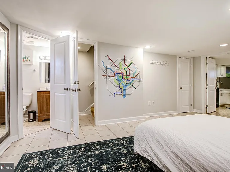 1612 Q St SE — Photo 18