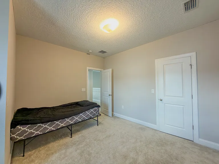 11368 Newtonian Blvd — Photo 28