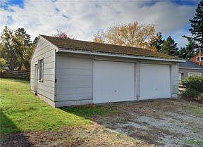 1st image of 801 S Whidbey Ave