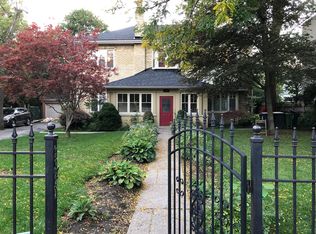 158 Albany Ave #4, Toronto, ON M5R 3C6