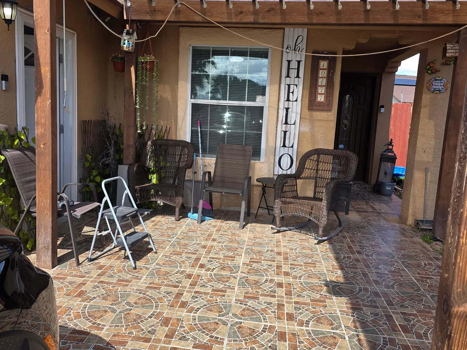 1 bed, 1.0 bath, 400 sqft, $900 — Photo 2