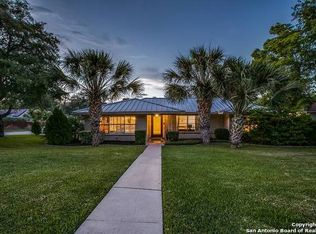 801 Elizabeth Rd, Terrell Hills, TX 78209