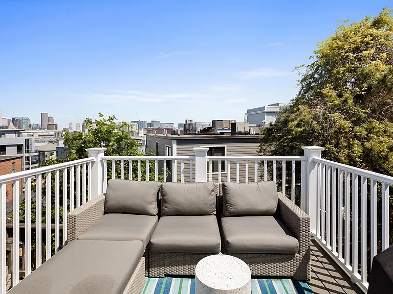 24 Emerson St #3 — Photo 20