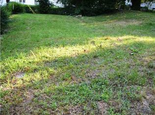 821 Myrtle Rd, Charleston, WV 25314