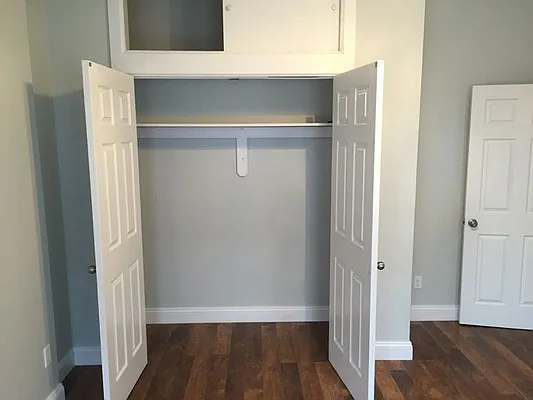 Rented by Windsor Homes Realty Corp | media 23