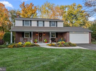 25 E Patricia Rd, Holland, PA 18966