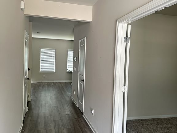 5th image of 62 Longleaf St
