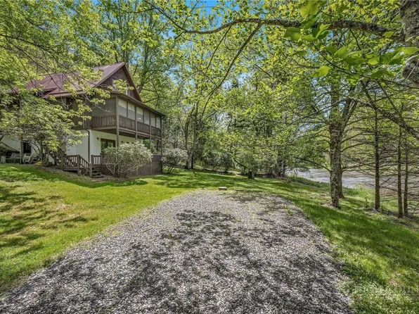 1361 River Front Drive, Jefferson, NC 28640