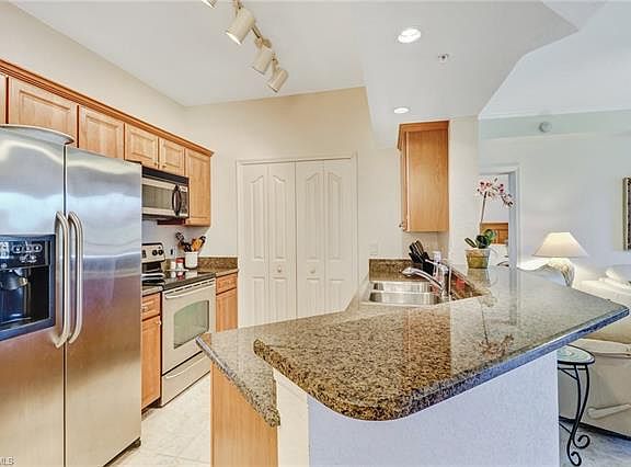 3rd image of 13010 Positano Cir APT 202