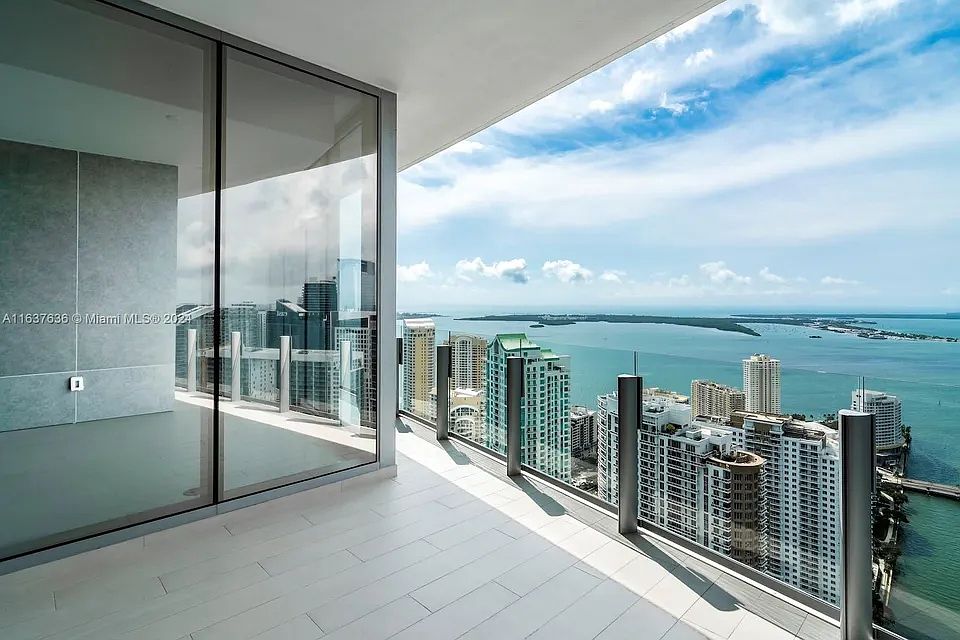 1st image of 300 Biscayne Boulevard Way Unit 1905