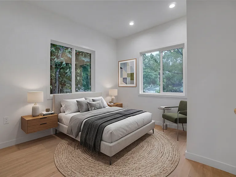 1914 Echo Park Ave — Photo 11