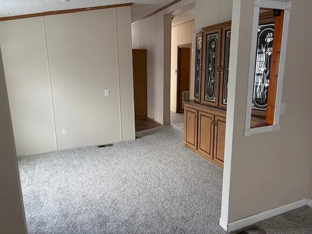3 bed, 1680 sqft, $1,399 — Photo 2