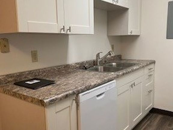 2nd image of 1011 N Garfield Ave #A101