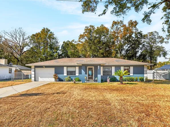 5870 NW 55th Ct, Ocala, FL 34482