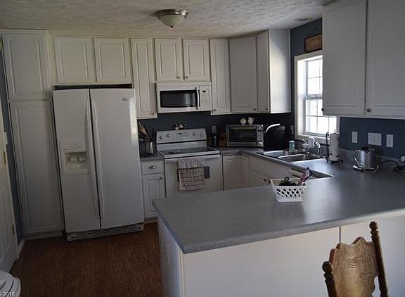 4th image of 122 Fiddlers Ln