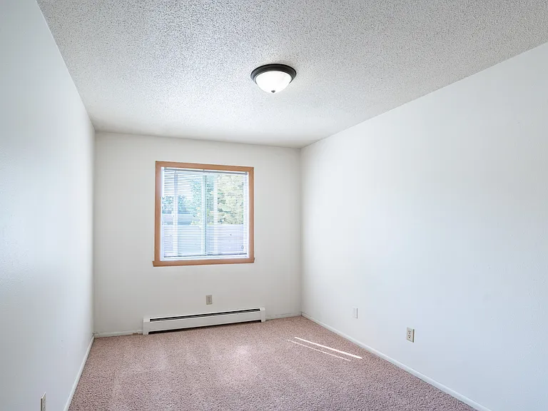 Fargo, ND Betty Ann Apartments | Bedroom