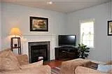 204 Wyndhurst Dr — Photo 2
