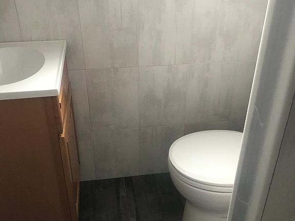 3rd image of 14 Parsons St APT 3