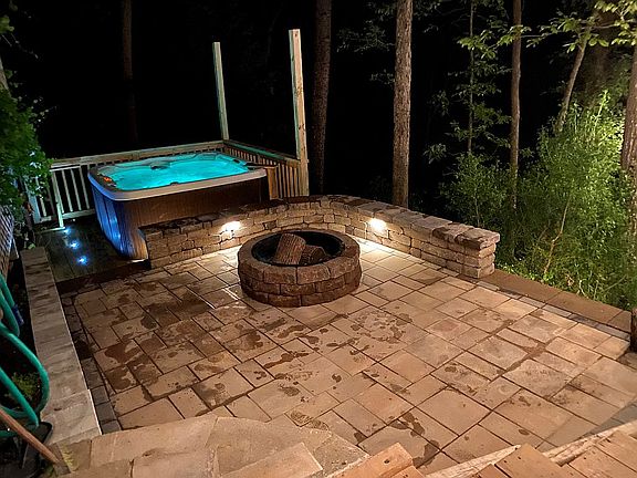 Hottub Patio - Added 2020