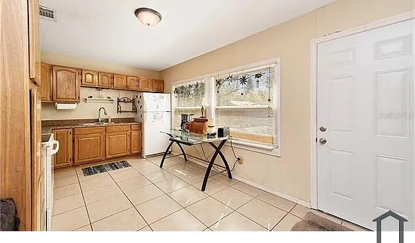 636 Seminole Ave #636 — Photo 7