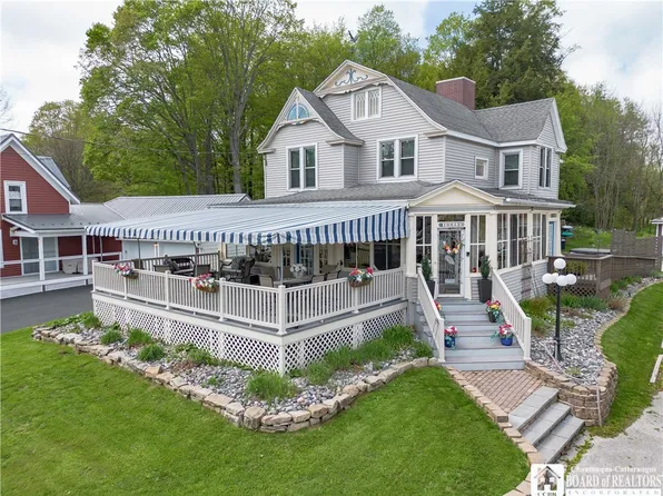 10412 Main St, Findley Lake, NY 14736