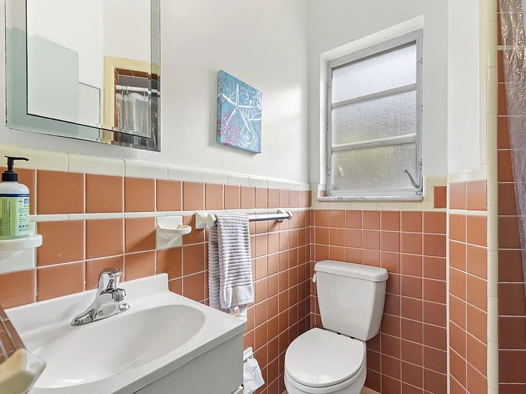 530 Cypress Rd — Photo 16