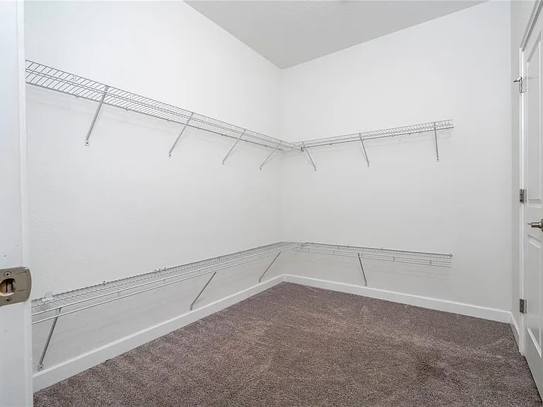 3043 Beaver Creek Dr — Photo 35