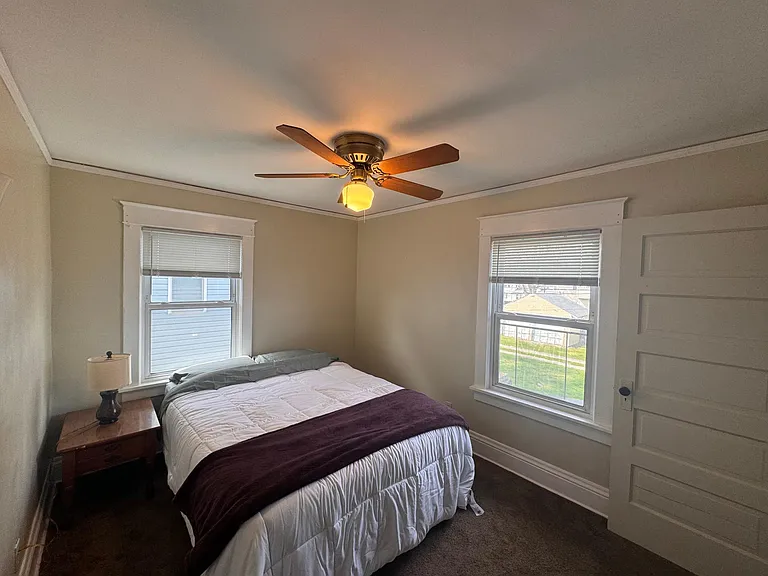 813 Miner St — Photo 12