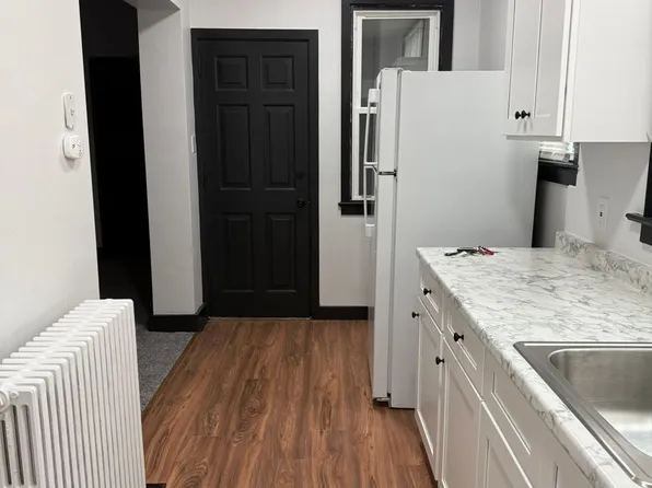 84 E Main St, 84 E Main St #B, Mount Joy, PA 17552