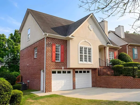 3049 English Oaks Cir, Vestavia, AL 35226