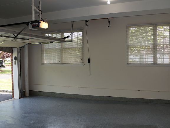 2nd image of 29 Waldeck Ct #26