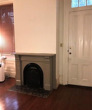 3rd image of 1630 Amelia St