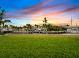 1559 SW Dyer Point Rd, Palm City, FL 34990