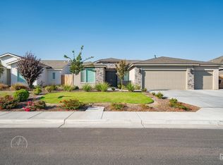 7524 Bandelier Dr, Bakersfield, CA
