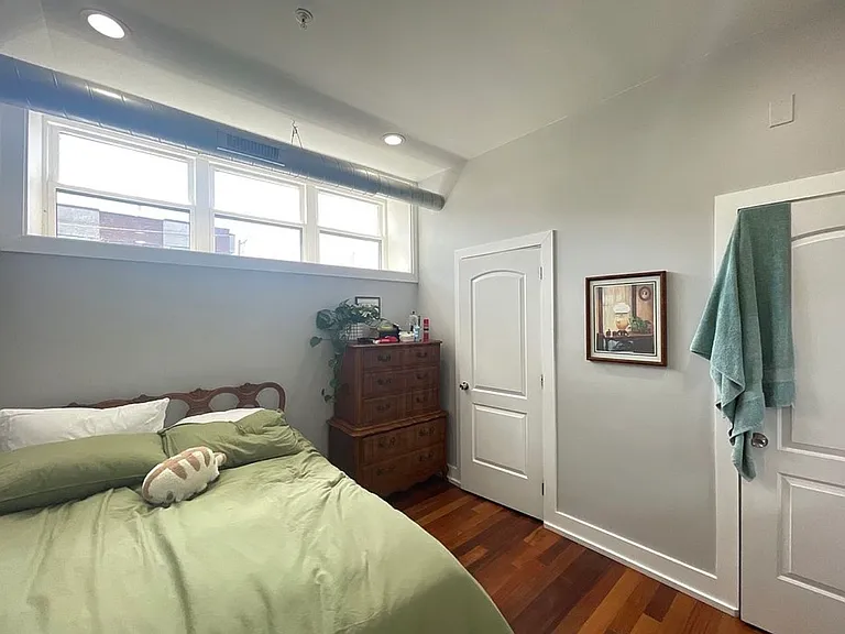 1238 E Columbia Ave #11 — Photo 8