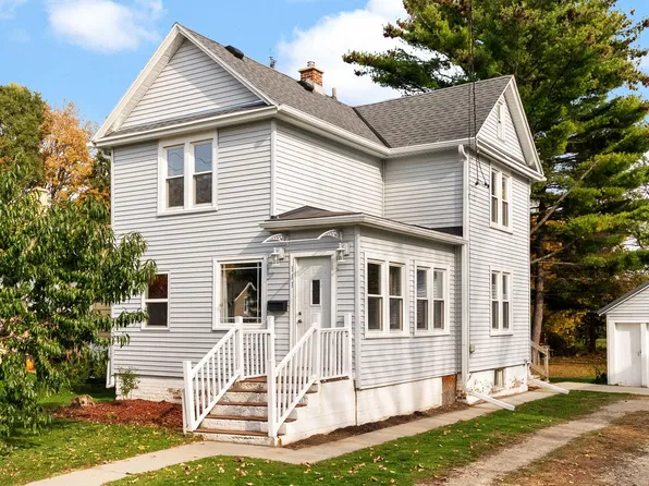 111 Wayland St, Beaver Dam, WI 53916