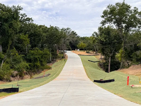 11 Sunset Ln, Fort Worth, TX 76108